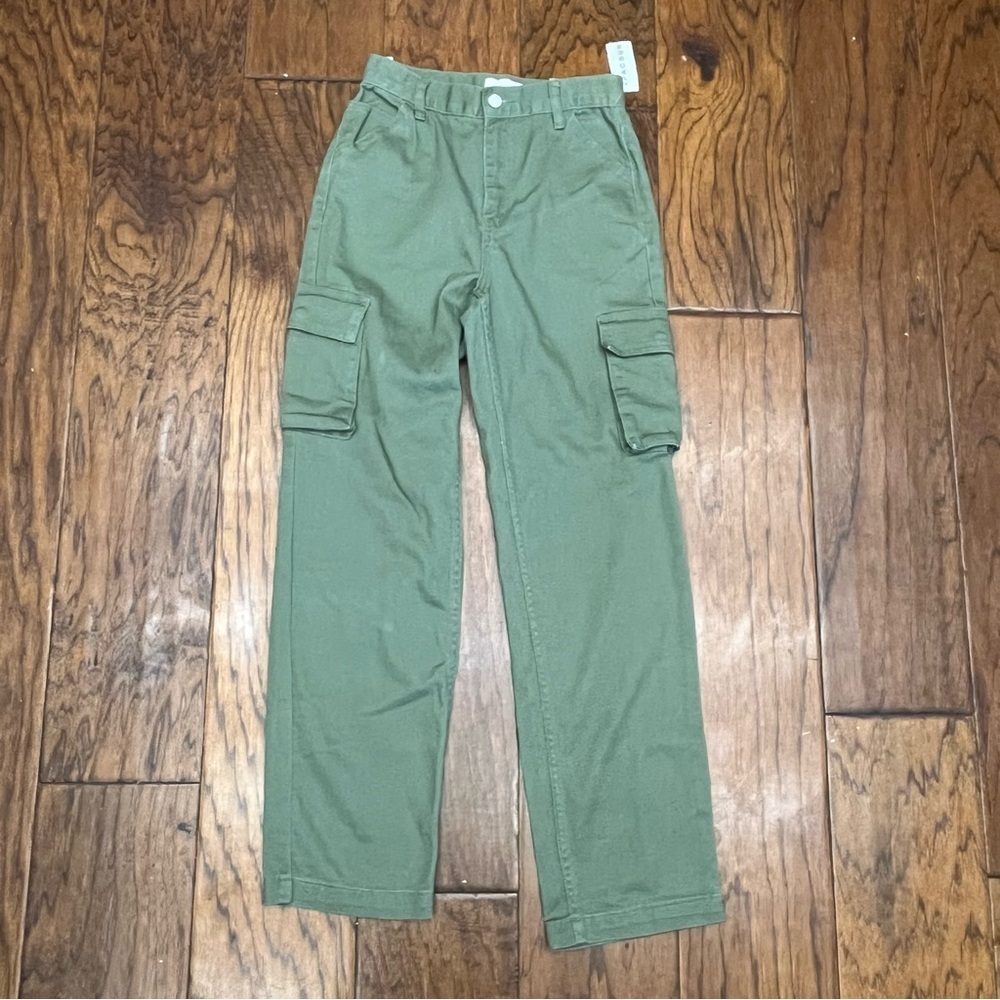 Pacsun women’s high rise relaxed straight leg button fly stretch dad cargo jeans